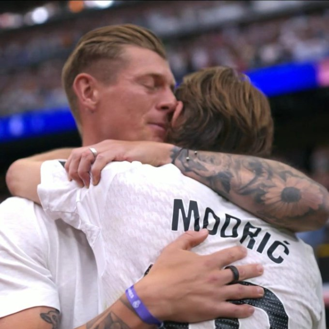 Gözyaşlarının sel olduğu maçta Real Madrid, Real Sociedad'ı devirdi