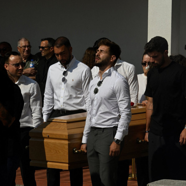 İspanya'nın Zamora kentinde meydana gelen trajik trafik kazasında genç futbolcu Diogo Jota ve kardeşi Andre Silva hayatını kaybetti.