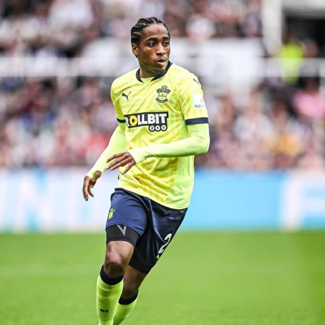 Osayi Samuel'in yerine sürpriz transfer