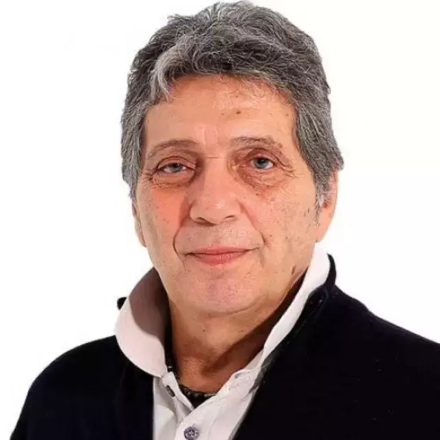 Ümit Aktan Kimdir?