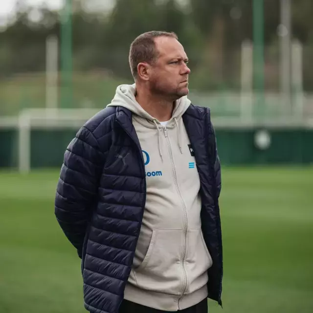 Süper Lig hocasına büyük şok! Evini soyup soğana çevirdiler