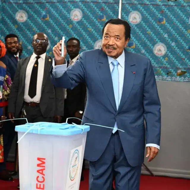 43 yıldır iktidarda! Kamerun'daki seçimleri kazanan isim 92 yaşındaki Biya oldu