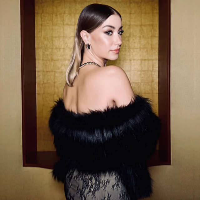 Hazal Kaya, Meryem Uzerli'yi görünce kendini tutamadı Yaşlan artık be kadın!