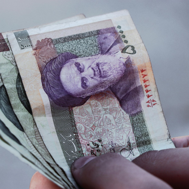 Cebinde 735 doları olan bu &uuml;lkede artık milyarder sayılıyor