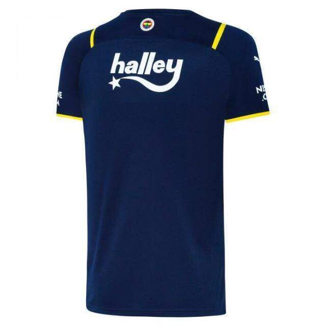 Fenerbahçe formasında arma ve logo var mı, nerede bulunuyor? 2021 FB yeni formasında ön tarafında arma yok mu?