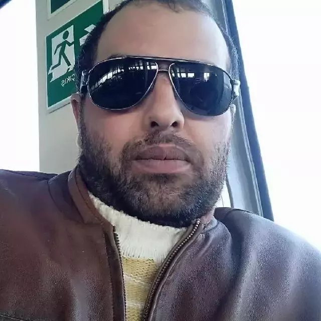 Liseli kız, 'Seni kaçıracağım' diyen 40 yaşındaki adamı köy meydanında öldürdü