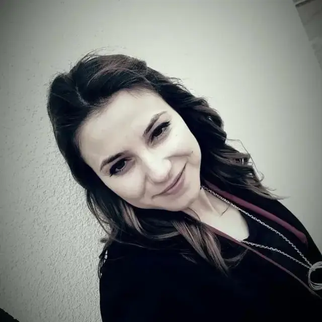 Boşanma Aşamasındaki Kadın Otomobilinde Vurularak Hayatını Kaybetti