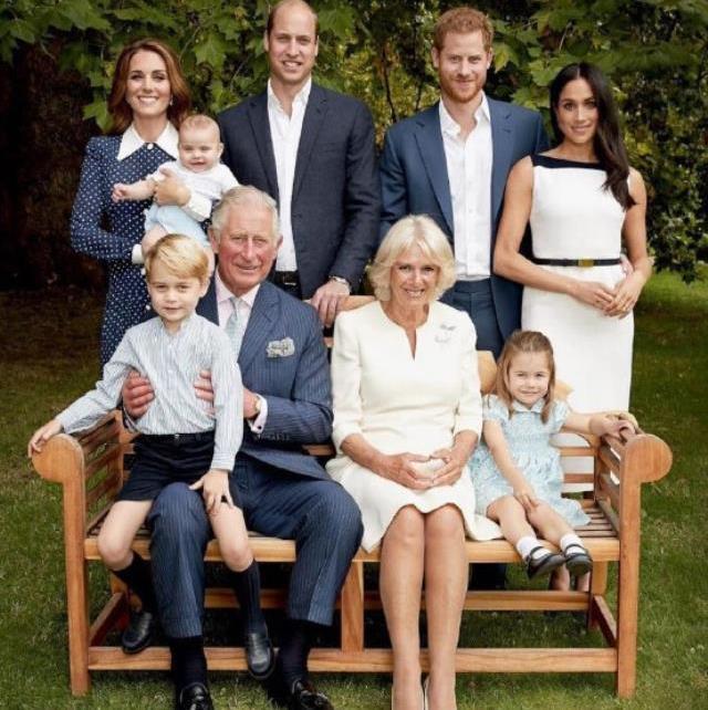 İşte çok konuşulan Kraliyet ailesinin birbirinden ilginç gelenekleri