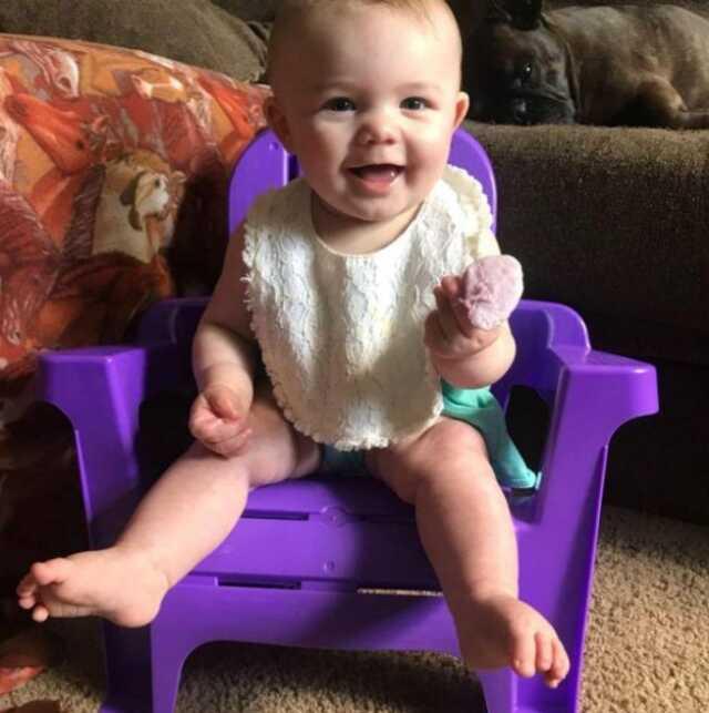 Bebeklerinin odasında hayalet gören genç çift, evden apar topar taşındı Bebeklerinin odasında hayalet gören genç çift, evden apar topar taşındı