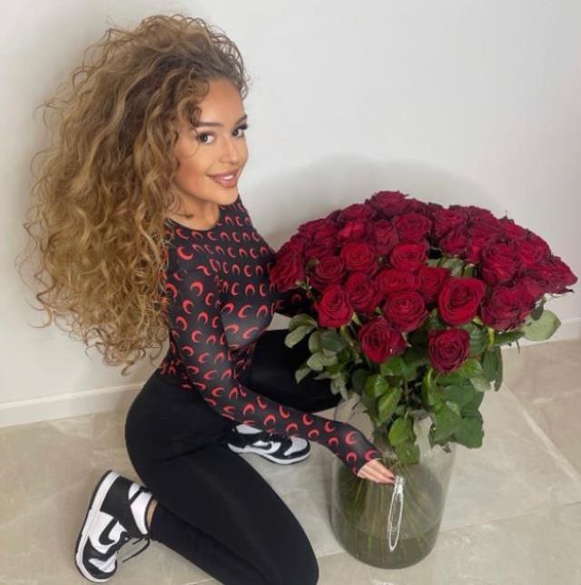 Ali Koç güzelliğine tam not vermişti! Ferdi'nin sevgilisinden mest eden paylaşım