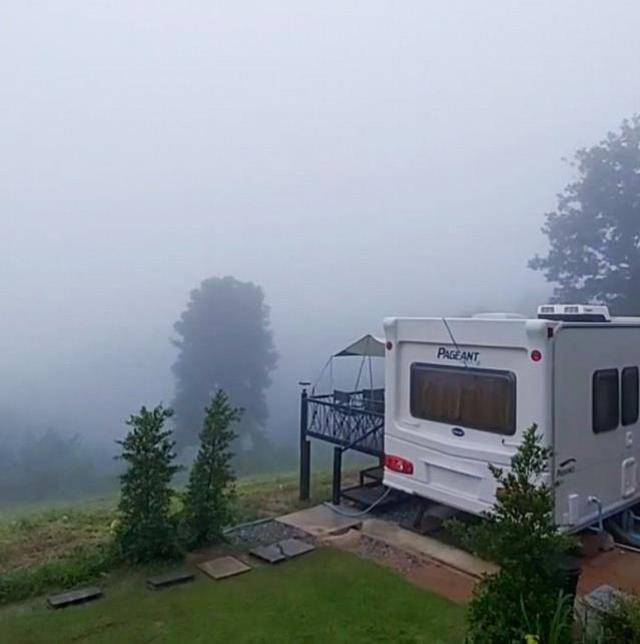 Kutsal mekanda cinsel içerikli video çekip bir de sosyal medyada yayınladılar