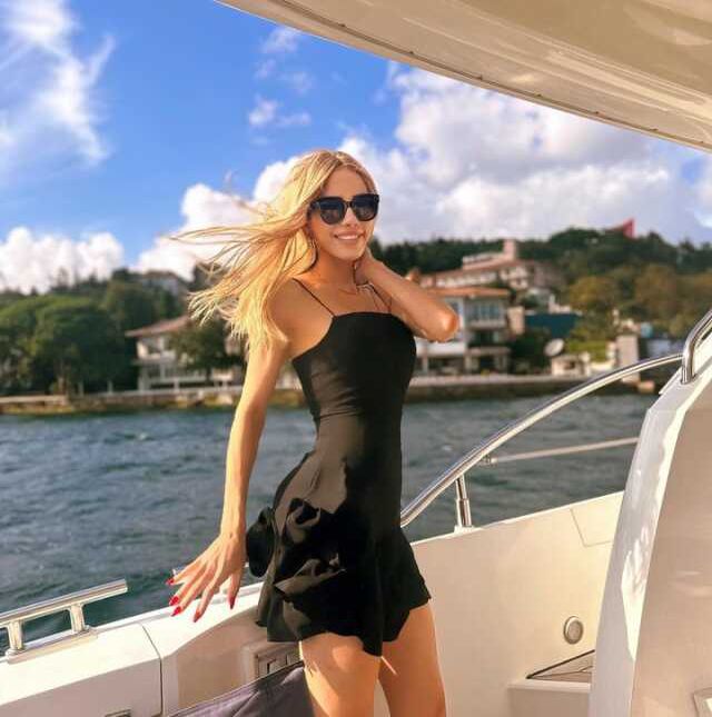 Ela Rümeysa Cebeci kimdir? Ela Rümeysa Cebeci kaç yaşında, İnstagram hesabı ne? Ela Rümeysa Cebeci hayatı ve biyografisi!