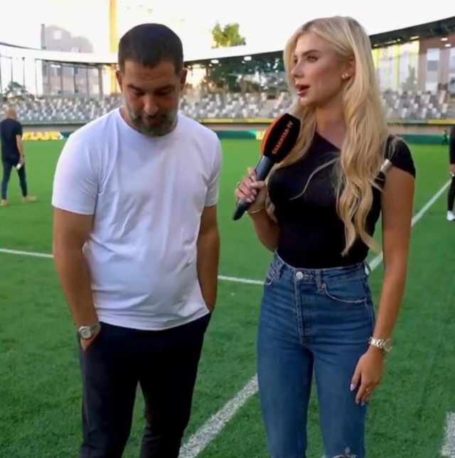 Arda Turan'ın Ukraynalı muhabirle yaptığı röportaj olay oldu