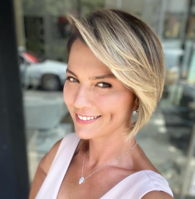 Açelya Akkoyun'dan 'Rol için soyunur musun?' sorusuna net cevap: Sahne için gerekiyorsa soyunurum