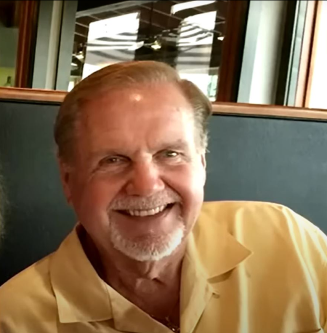 Mahkemede kocasını öldüren gence sarılıp affetti