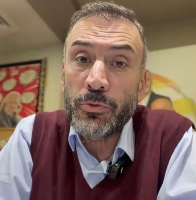 Ertem Şener sevenlerini korkutan görüntüsü için sessizliğini bozdu