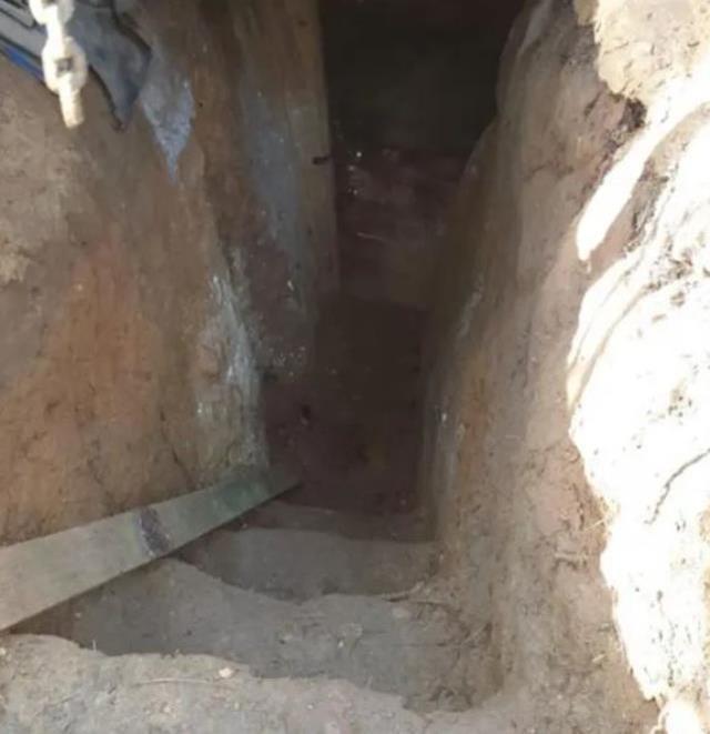 İhbar üzerine gittikleri yeri kazan yetkililer, toprak altında inanılmaz bir manzara ile karşılaştı