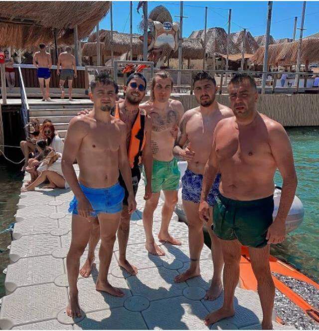 Ozan Tufan bildiğiniz gibi! Aldığı kilolarla göbekli haline geri döndü