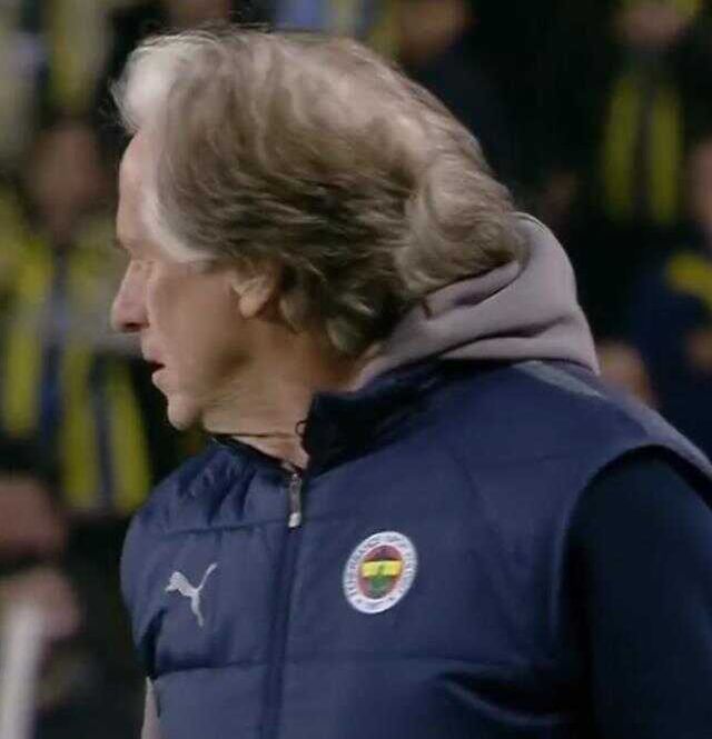 Jesus deliye döndü! Hocasının kızdığını gören Arda'nın tepkisi bomba