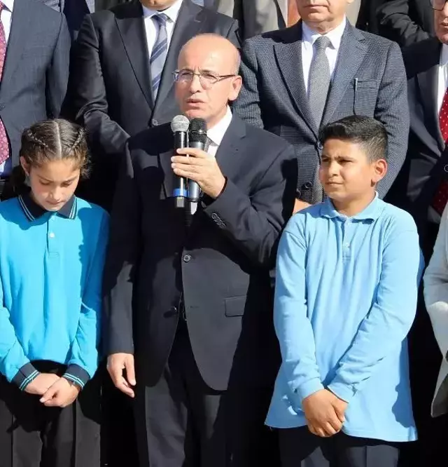 Uzun süredir ortalarda görülmüyordu! Adı Hazine ve Maliye Bakanlığı için anılan Mehmet Şimşek Gaziantep'te ortaya çıktı