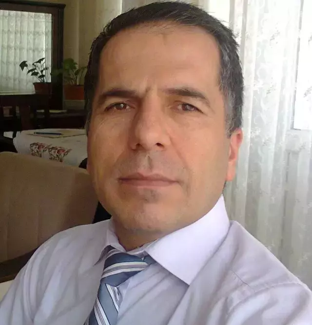 Öğrencilerine son kez karne verdi! Tören sonrası fenalaşan öğretmen kurtarılamadı