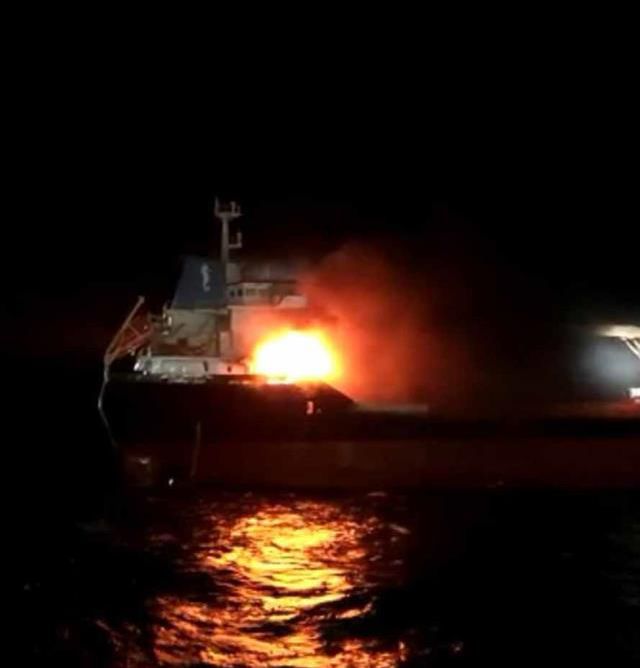 16 kişi yaralı, kaptan kayıp! Yanan gemiye yardım eli uzatan balıkçı kabus dolu anları anlattı: Birinin bacağı dizinden kopmuştu