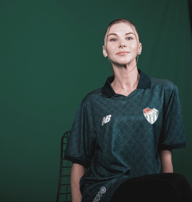 Bursaspor yeni formalarını tanıttı! Taraftarlar o formalara hayran kaldı