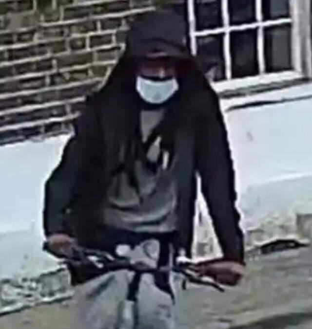 Ülkeyi ayağa kaldıran sapık! Bisikletiyle takip ettiği kadınlara bakıp, kendisini tatmin ediyor