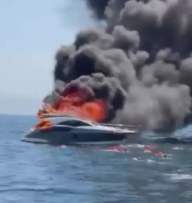 Kınalıada açıklarında can pazarı! 12 kişiyi taşıyan yat böyle yandı