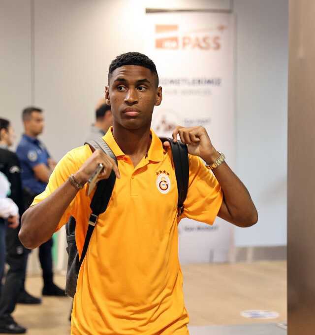 Galatasaray, Şampiyonlar Ligi öncesi Tete'nin lisansını çıkardı