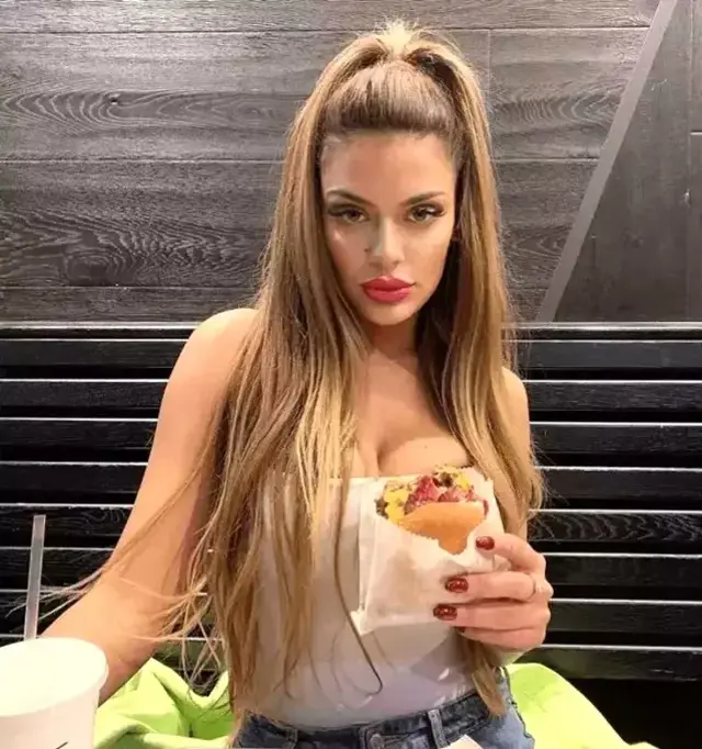 ABD'de hayatını kaybeden sosyal medya fenomeni Yağmur Taktaş'ın mezarı açılacak