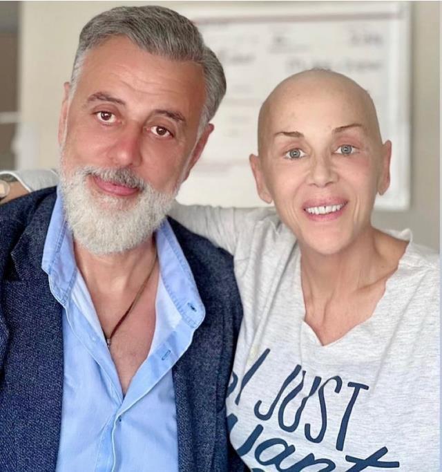 Kanserle mücadele eden Billur Kalkavan'ın 18 yıldır baktığı kedisi hayatını kaybetti