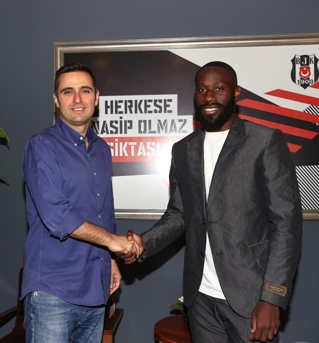 Son Dakika: Rıdvan Yılmaz'ın yeri çabuk doldu! Arthur Masuaku resmen Beşiktaş'ta