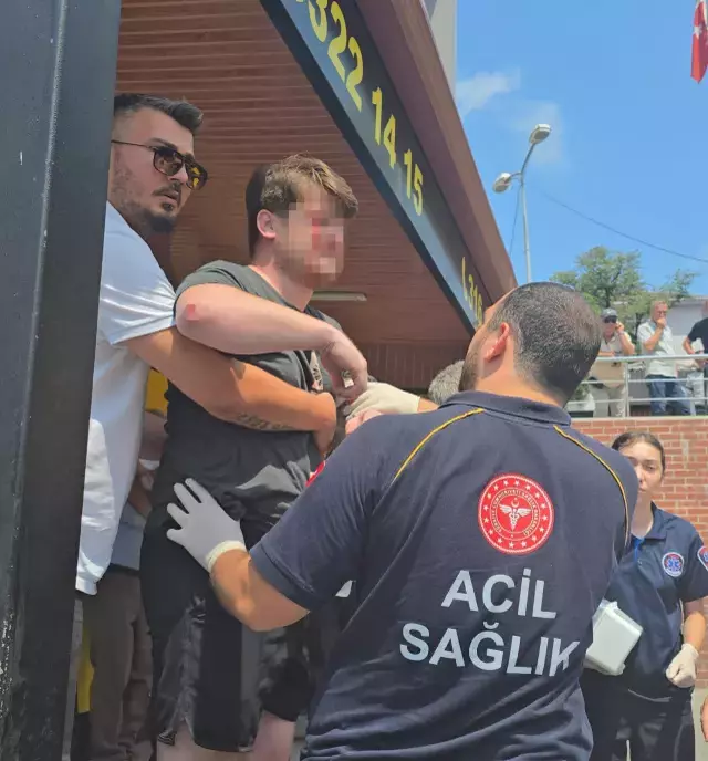 Avukatı önce meslektaşı sonra da müvekkilleri darbetti