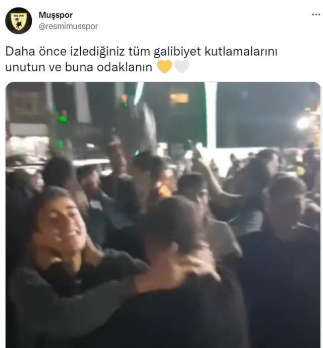 Türkiye Kupası zaferi sonrası çıldırdılar! Tivorlu İsmail'in şarkısı eşliğinde görülmemiş dans figürleri