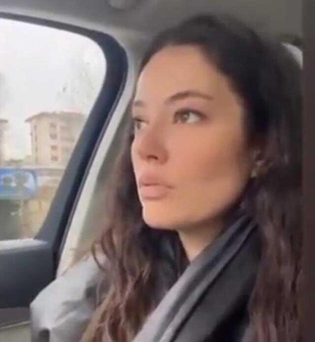 Pelin Akil trafikte mendil satan çocuğun tacizine uğradı: Mezarına mı götüreceksin lan?