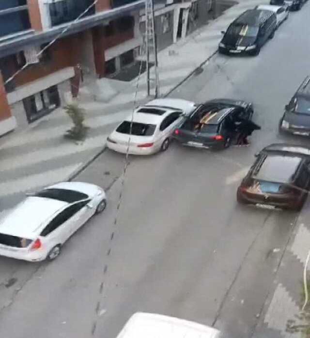 Arnavutköy'de Otomobil Hırsızlığı Şoku