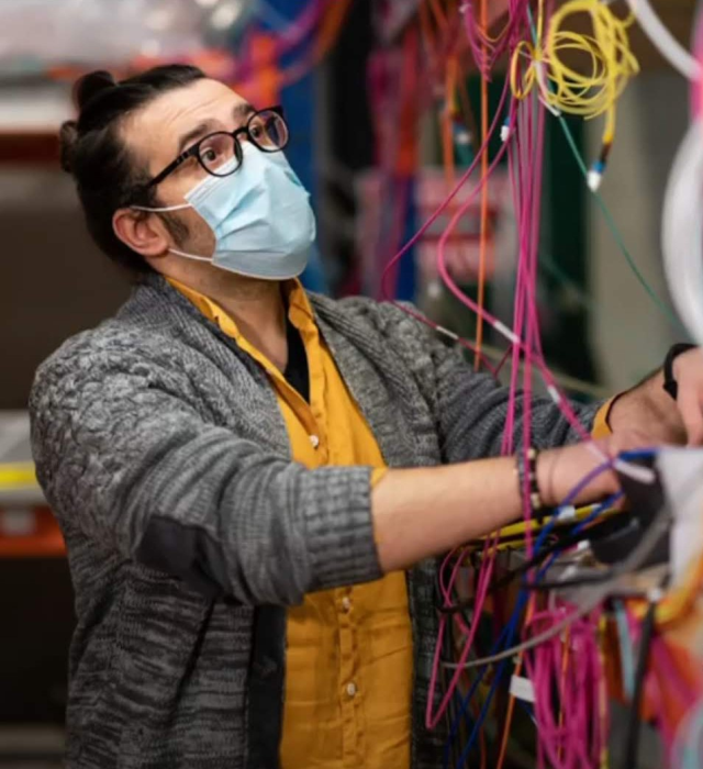 ABD'de günlerdir haber alınamayan Türk bilim insanı Furkan Dölek'in gözaltına alındığı ortaya çıktı