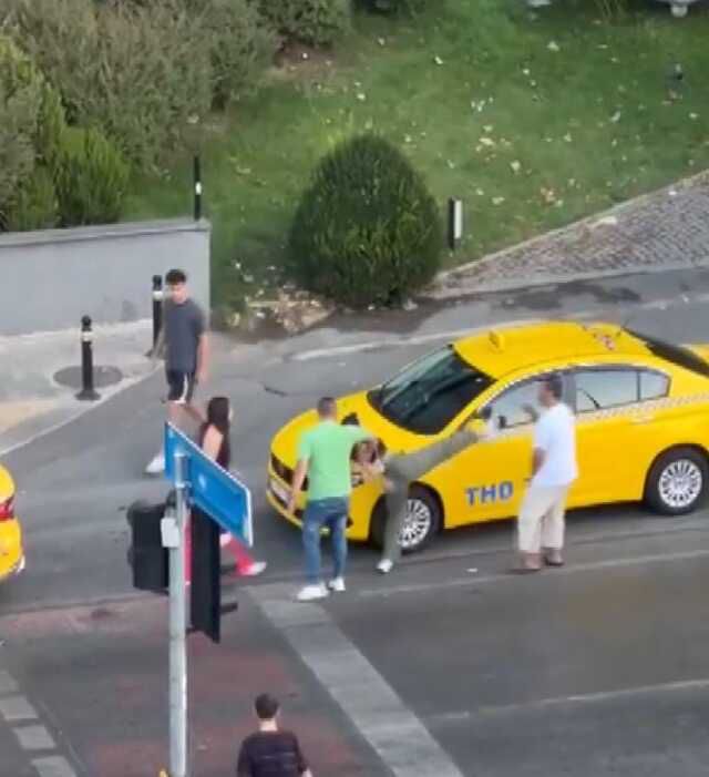 Beyoğlu'nda taksici ile yabancı kadınlar arasında kavga çıktı