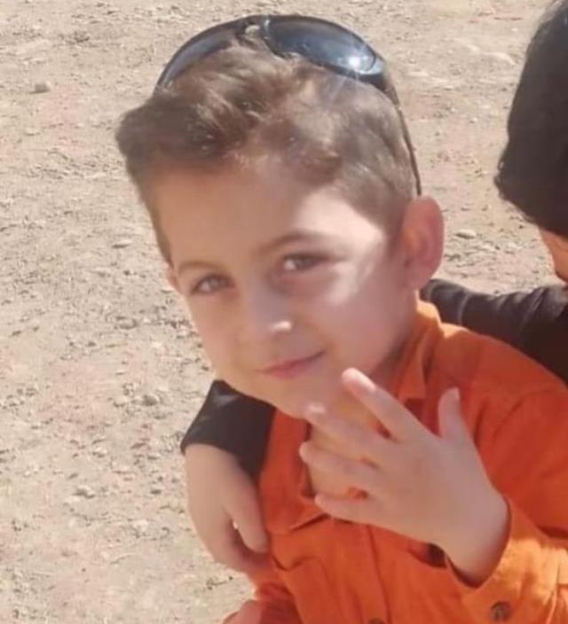 Feryatlar yürekleri yaktı! 5 yaşındaki şehidin cenazesinde Fatma Şahin, acılı anneyle birlikte gözyaşı döktü