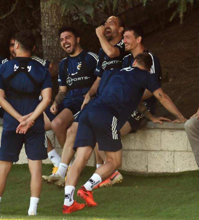 Pereira'nın doğum gününde yaptığı espri, Caner Erkin'in Fenerbahçe'deki kariyerini bitirdi
