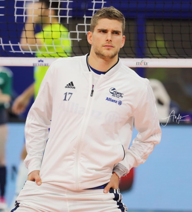 Hande Baladın'ın yakışıklı sevgilisi gündem oldu