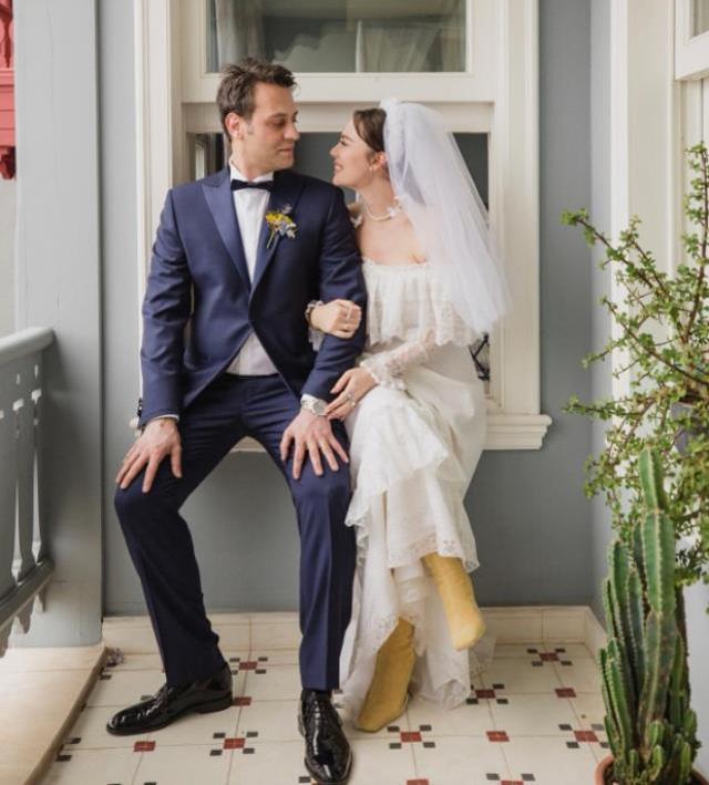 8,5 aylık hamile Demet Evgar, mayolu pozlarını paylaştı