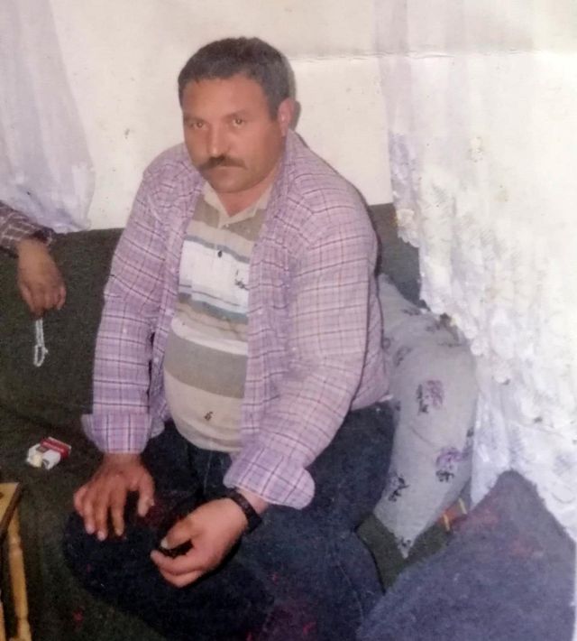Oksijen tüpüne bağlı halde sigara içmek isterken canından oldu