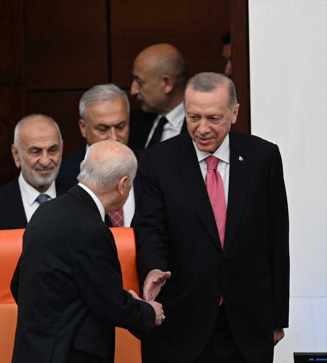 Son Dakika! Cumhurbaşkanı Erdoğan TBMM'de yemin etti