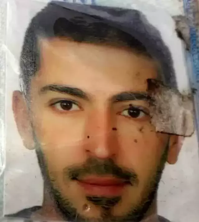 Ölüm ihbarına giden polisler, evin odalarında kazılmış 1'er metrelik çukurlar buldu