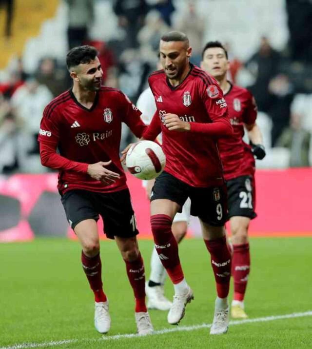 Beşiktaş, Eyüpspor'u 4-0 yenerek Ziraat Türkiye Kupası'nda son 16 turuna yükseldi