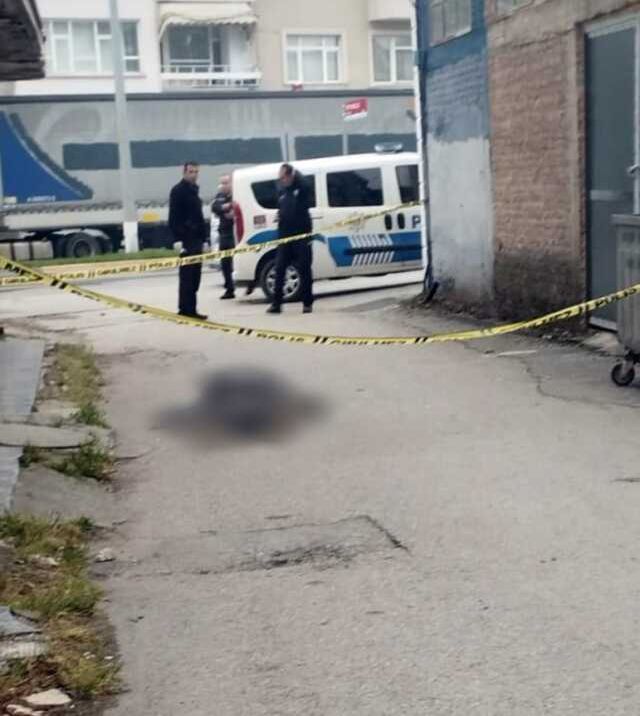 Sokakta yürürken bir anda yere yığıldı! Talihsiz adam saniyeler içinde can verdi