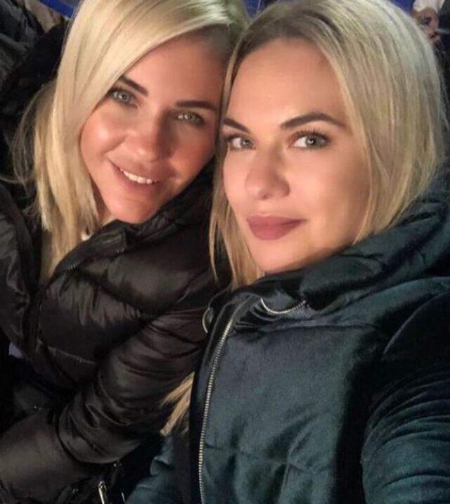 Oyuncu Emine Ün'ün kız kardeşi Duygu ile benzerliği sosyal medyada gündem oldu