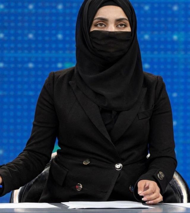 Taliban'dan kadınlar hakkında yeni karar! Artık ekrana yüzlerini örtemeden çıkamayacaklar